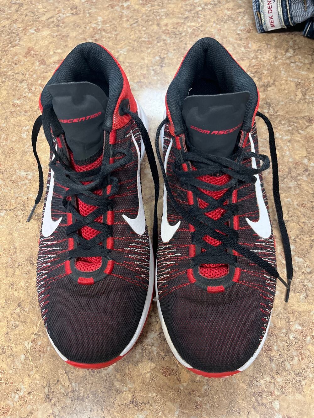 Nike Zoom Ascention Youth Sneakers size 7Y